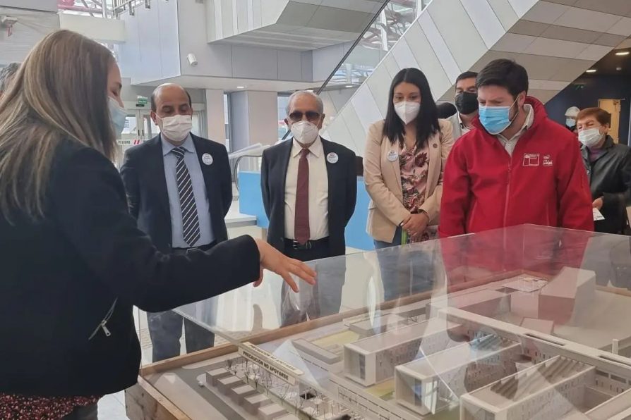 Delegado (s) recorrió las instalaciones del nuevo Hospital de Curicó