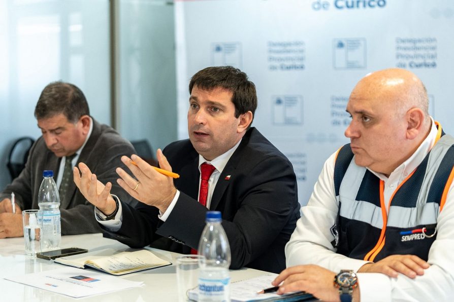 Delegado Prieto lidera en Curicó coordinación preventiva ante riesgo de inundaciones en la cuenca del Mataquito