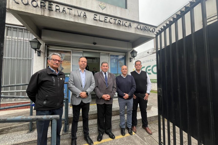 Delegado presidencial sostuvo reunión de coordinación con la Cooperativa Eléctrica Curicó