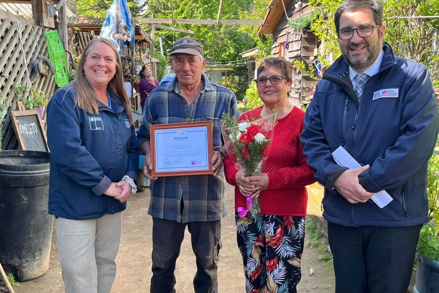 Matrimonio de Potrero Grande recibió el Bono Bodas de Oro en el marco de los 15 años de este beneficio